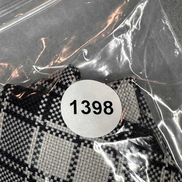 Vintage Wembleys Chadwick Mens Tie Blue White Plaid Necktie - Picture 6 of 7